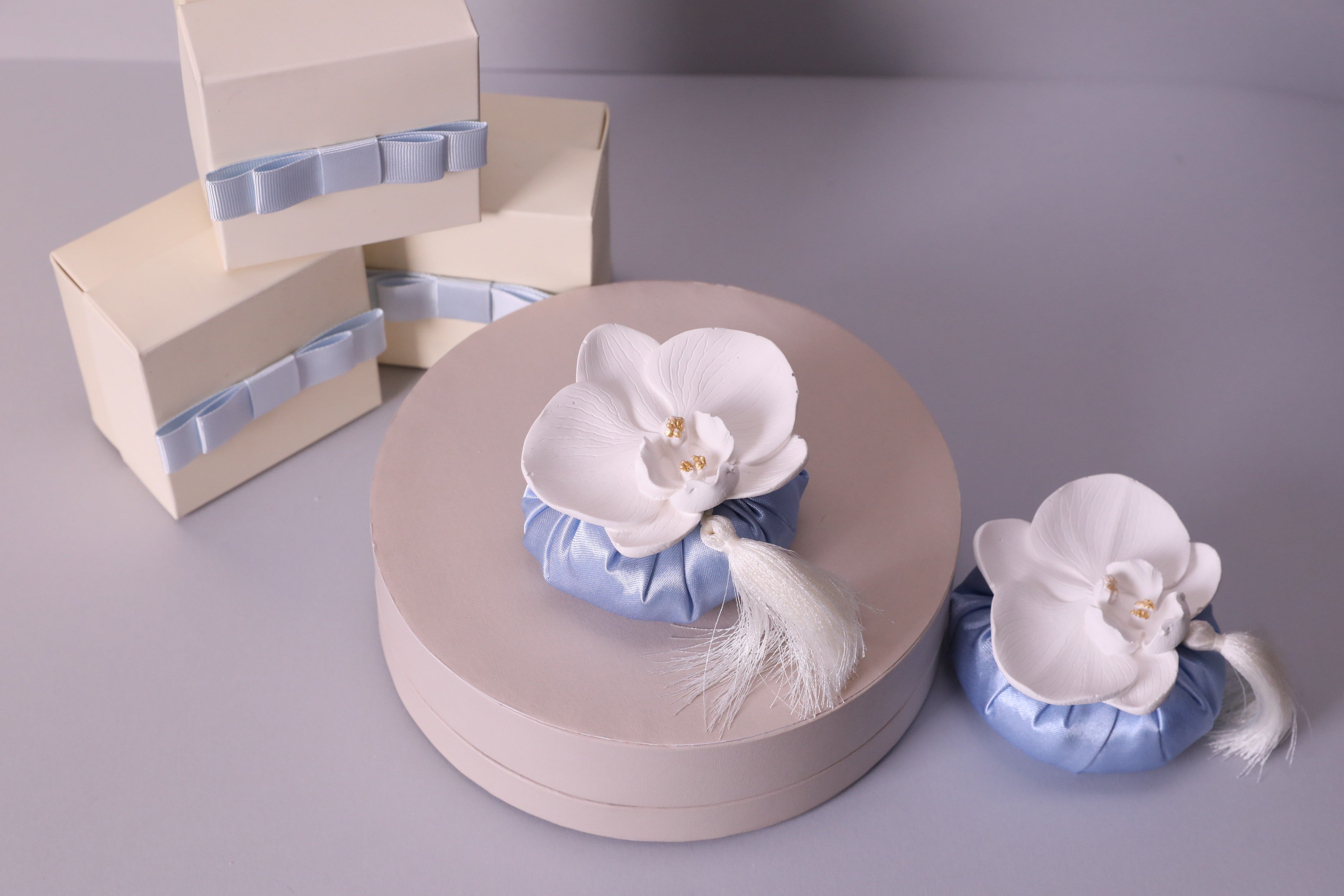 Luxury Orchid Flower Favor Bag – Elegant Satin Gift Pouch with Tassel