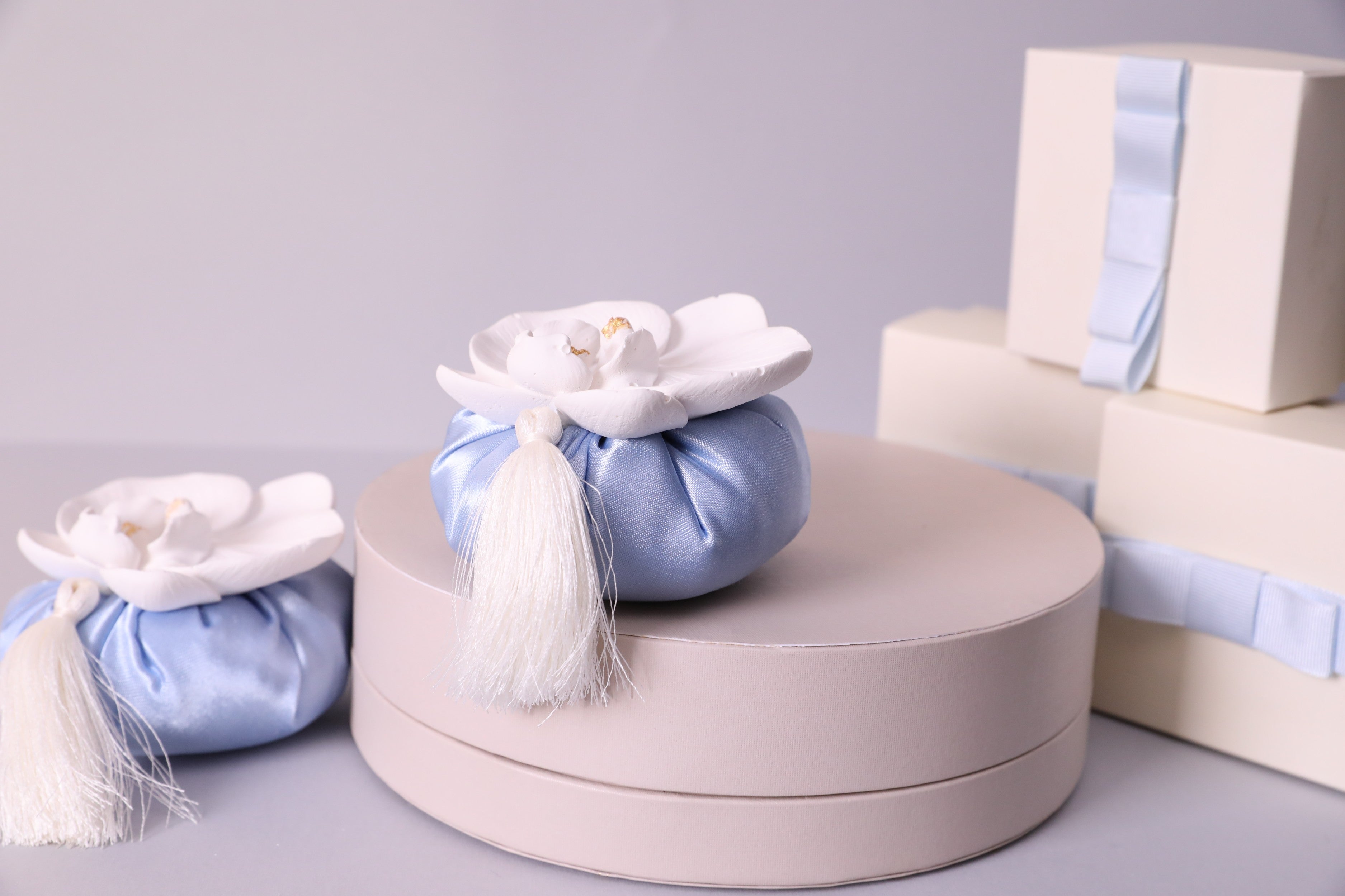 Luxury Orchid Flower Favor Bag – Elegant Satin Gift Pouch with Tassel